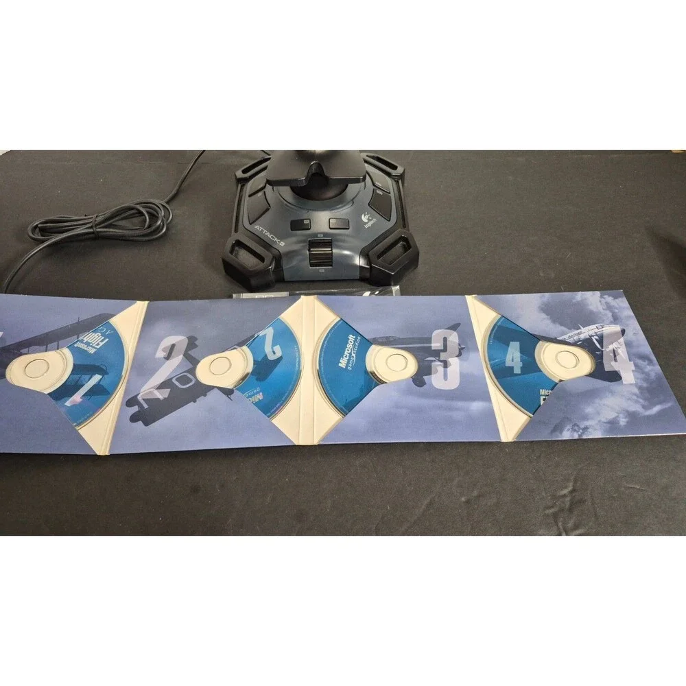Logitech Attack 3 Joystick Programmable Weighted Base + 04 FLIGHT SIMULATOR CD'S